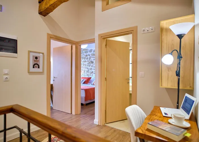 Appartement Estia House *